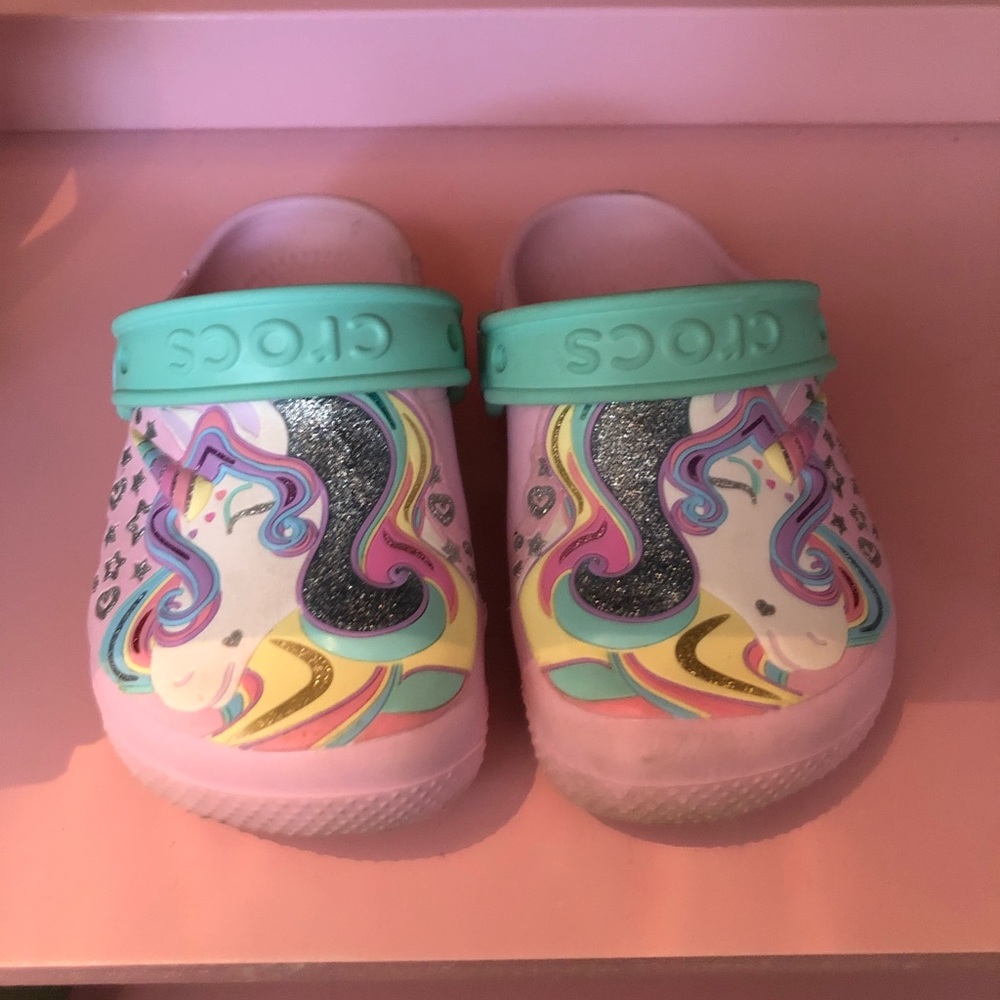Toddler girls Crocs unicorn size 8